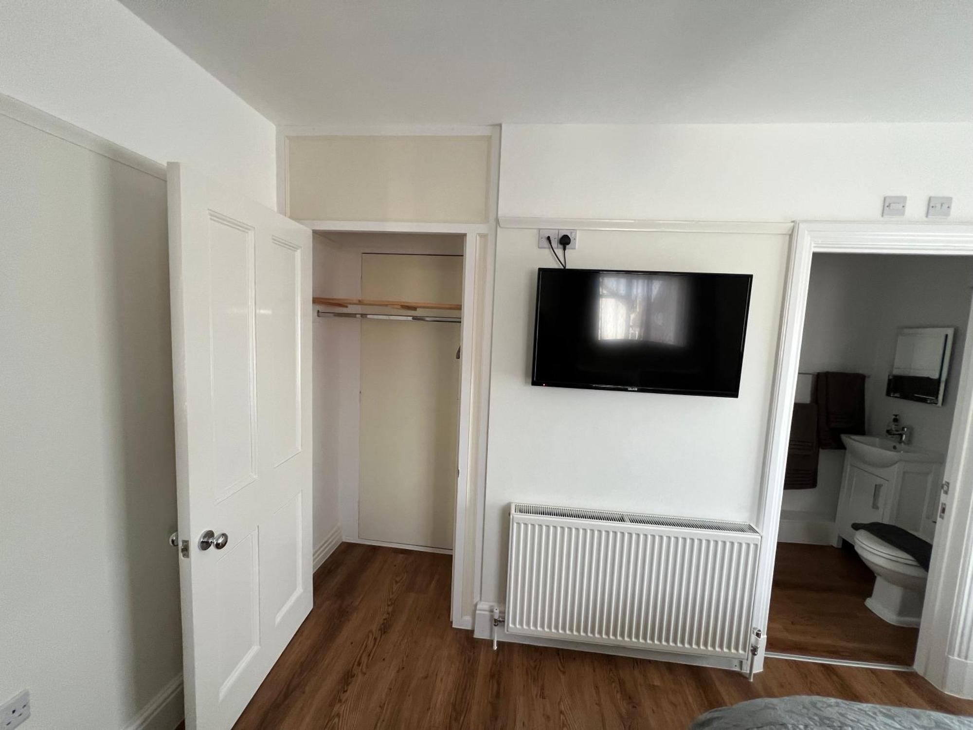 Large Family-Friendly 2Bd Glastonbury Retreat, Sleeps 5 المظهر الخارجي الصورة