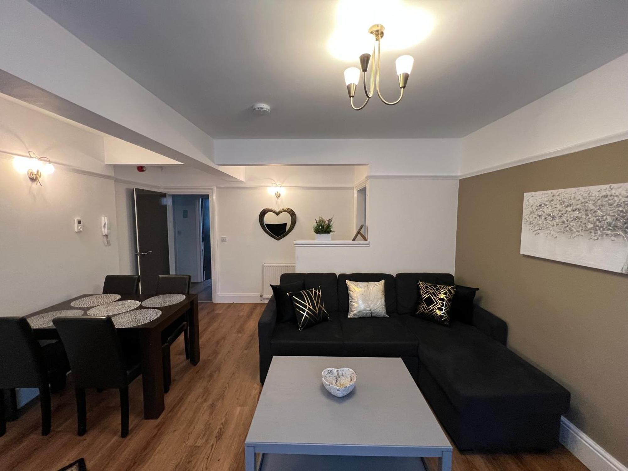 Large Family-Friendly 2Bd Glastonbury Retreat, Sleeps 5 المظهر الخارجي الصورة