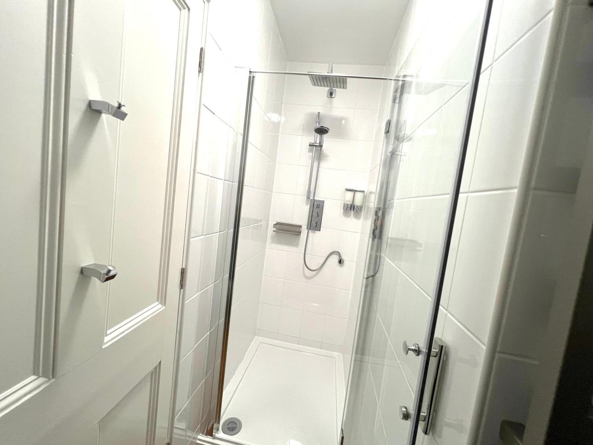 Large Family-Friendly 2Bd Glastonbury Retreat, Sleeps 5 المظهر الخارجي الصورة
